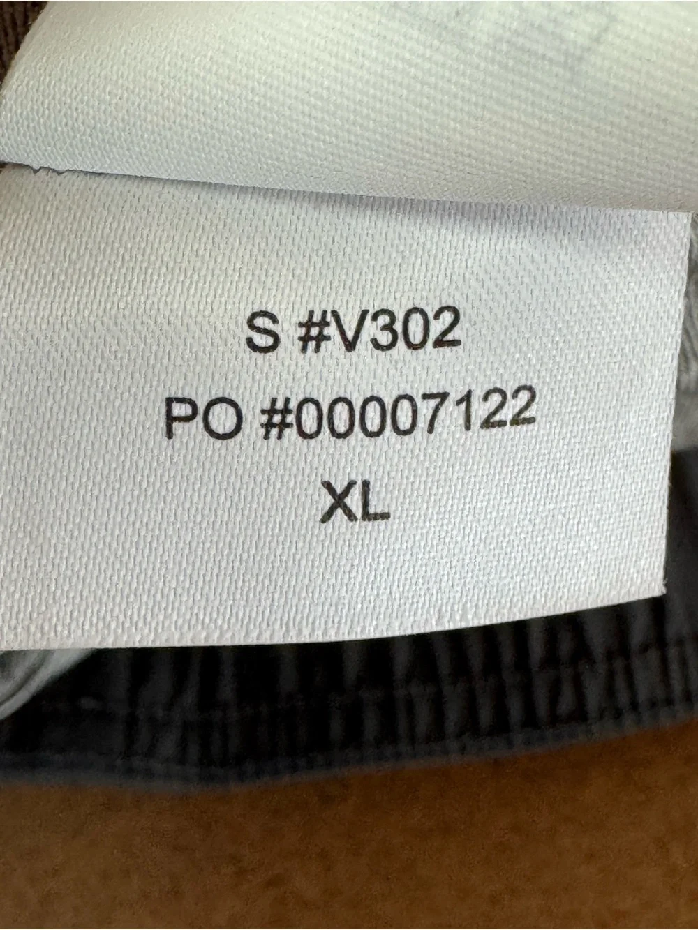 EUC Vuori Men’s Kore Shorts 7” Lined Charcoal XL V302